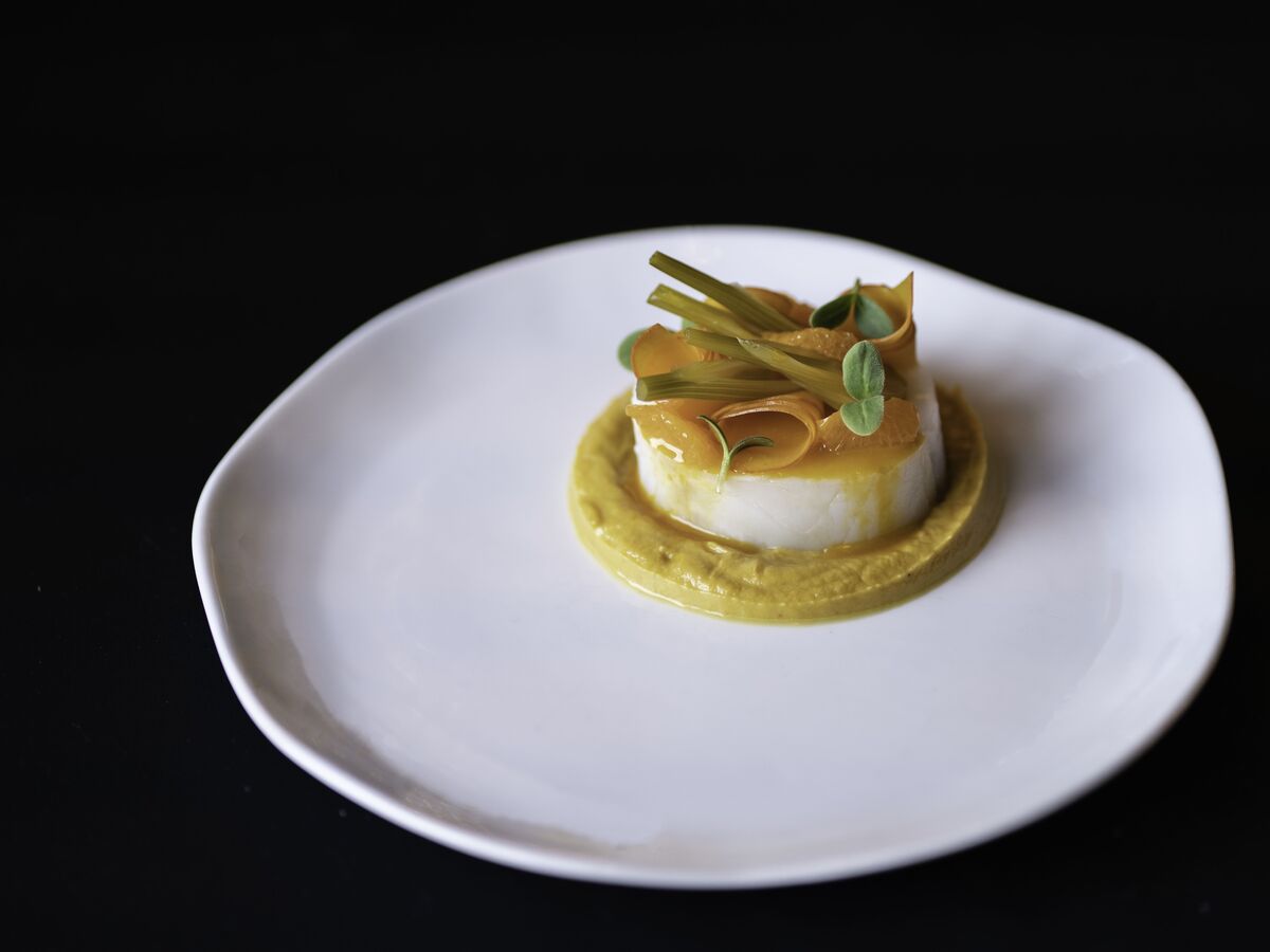 Como é jantar às escuras? Assim