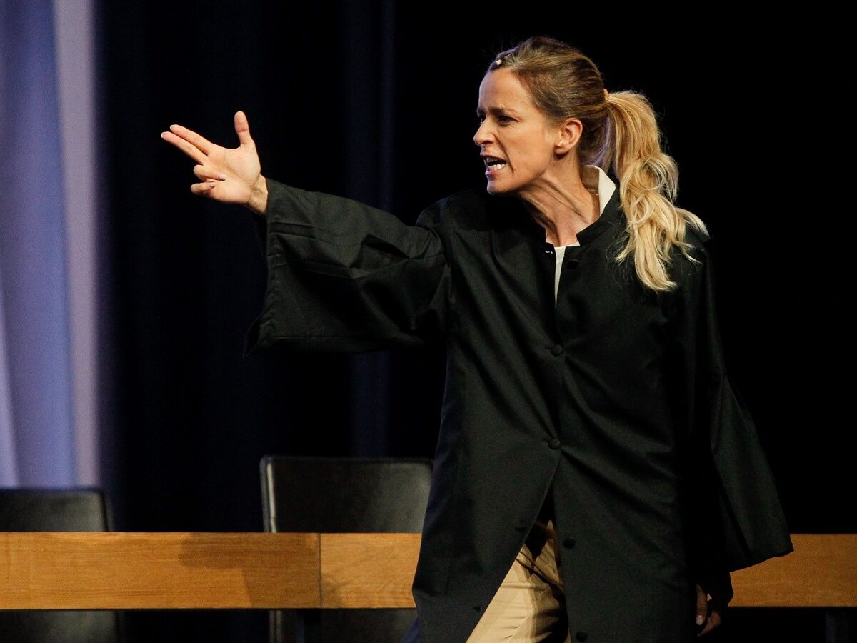 Violência, mulheres e liberdade: as melhores peças de teatro que vimos em 2024