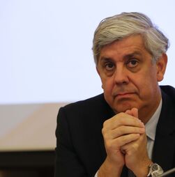 Governo fala em 'eleição difícil' para 'vice' do BCE à qual concorre Mário Centeno
