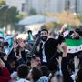 Síria: Damasco celebra nas ruas primeira sexta-feira sem Assad