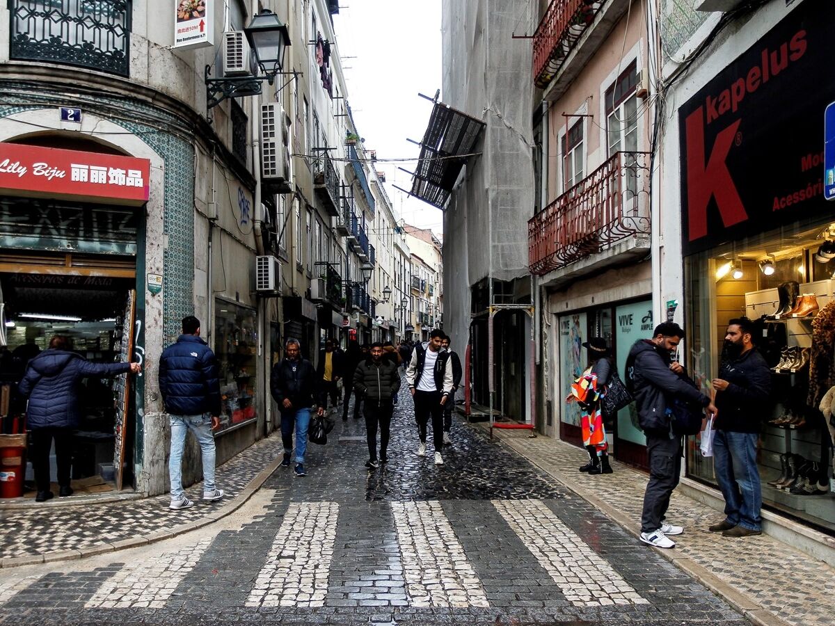 Droga, crime e prostituição. A história da Rua do Benformoso antes da polémica