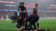 <![CDATA[ Benfica perde com Barcelona no último lance do jogo ]]>