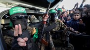 <![CDATA[ Hamas vai devolver quatro corpos na quinta-feira e seis reféns vivos no sábado ]]>