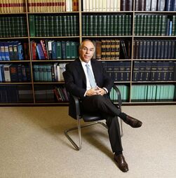 Como Marques Mendes ganhou meio milhão num ano (e as finanças dos outros candidatos a Belém)