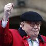 Jean-Marie Le Pen (1928-2025): morreu o histórico da extrema-direita francesa