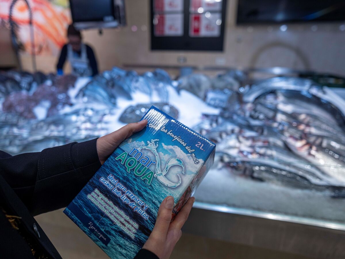 Vende-se: água do mar para beber e cozinhar