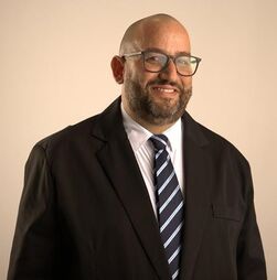 Defesa de Miguel Arruda, acusado do furto de malas, pede abertura de instrução