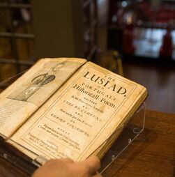 A Barraca põe Camões em diálogo com Herberto Helder, Saramago, Jorge de Sena e Sophia