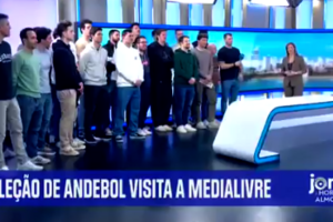 Seleção portuguesa de andebol visitou as instalações da Medialivre depois de feito histórico no mundial