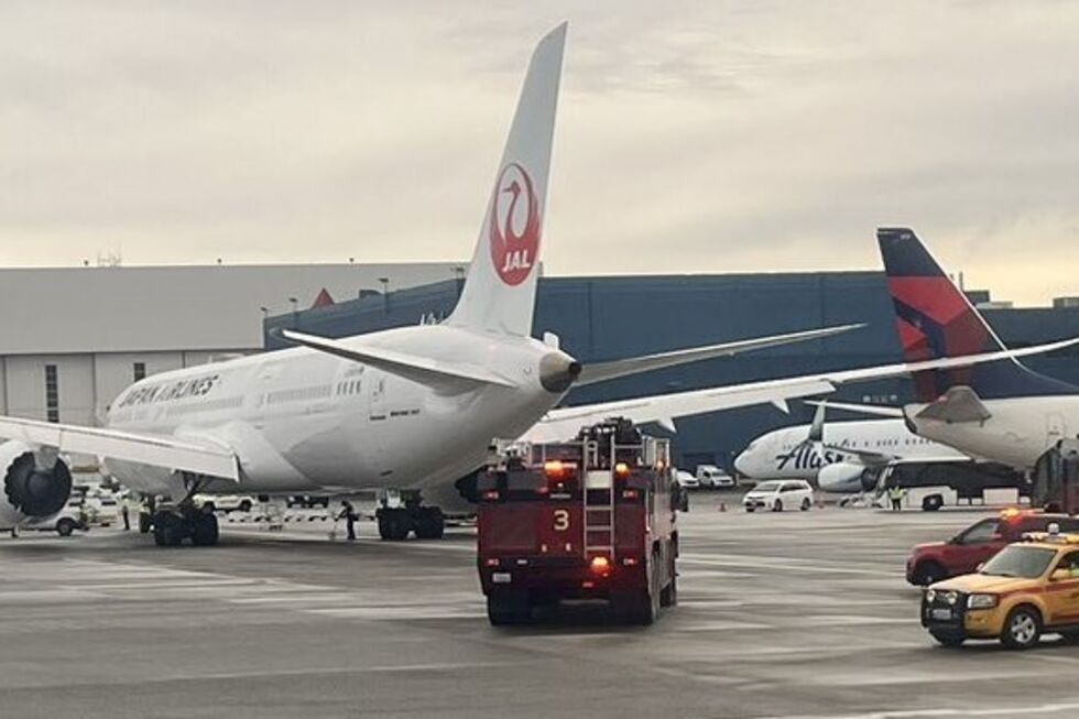 Jato da Japan Airlines e avião da Delta embatem após aterragem em Seattle