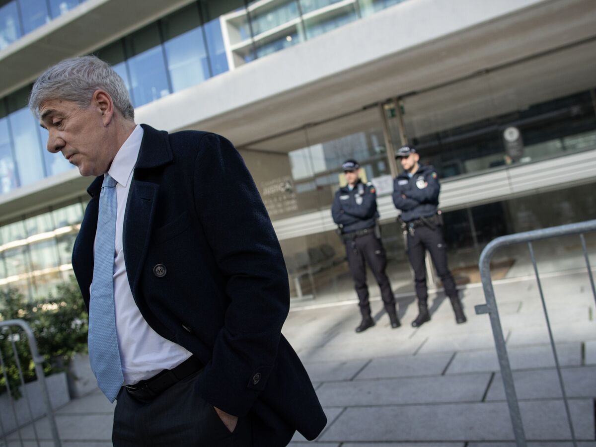 O carrossel do Marquês: defesa de Sócrates já apresentou 134 recursos e incidentes