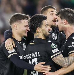 FIFA impede Vitória de Guimarães de contratar jogadores por tempo indeterminado