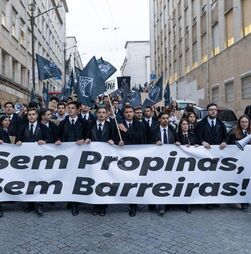 Governo descongela propinas no próximo ano e valor máximo passa para €710