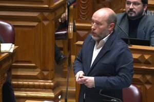 Rui Tavares critica Luís Montenegro por não ter marcado presença na cimeira em Kiev 