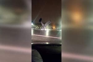 Vídeo mostra momento em que avião fica virado de rodas para o ar no aeródromo de Cascais