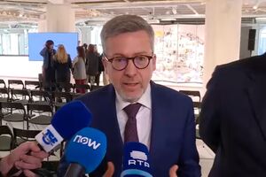 Carlos Moedas nega polémica em torno do abate de jacarandás: "Queremos trazer mais verde para a cidade"