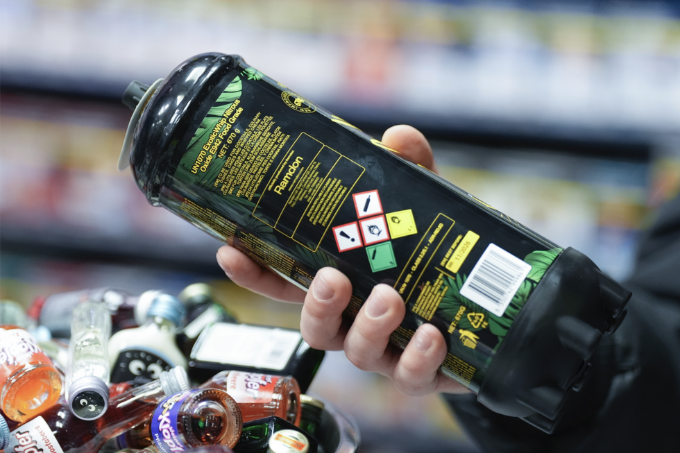 lata de 'gás do riso'