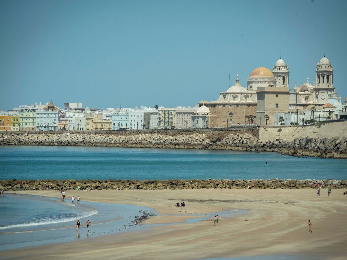 A caminho de Cádis: praia, petiscos e natureza