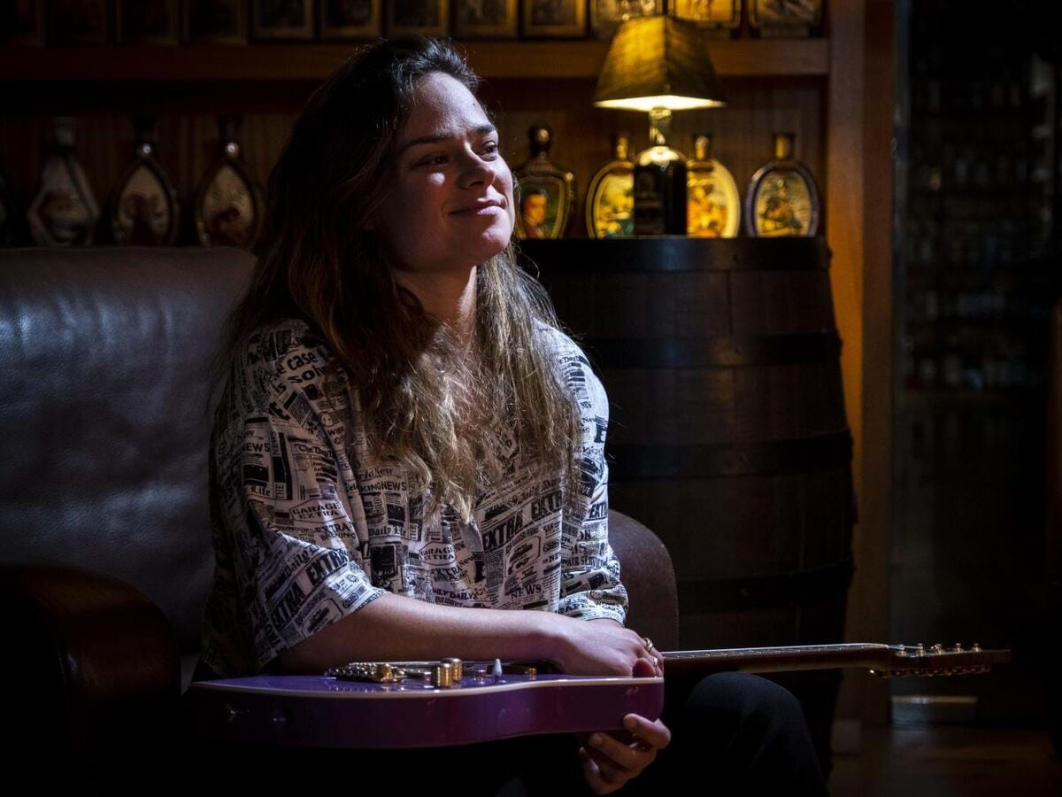 Eugénia Contente não é a miúda,  é a líder da banda