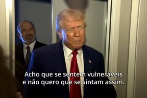 Trump acredita que Irão está "preocupado e vulnerável" e insiste em negociar sem intermediários
