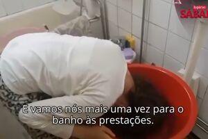 Repórter Sábado: Mãe e filha reféns dentro da própria casa em Ermenside — Famílias ciganas ocuparam ilegalmente a habitação