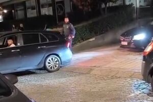 As imagens da saída dos jogadores do FC Porto de um bar a altas horas da madrugada: PSP teve de intervir