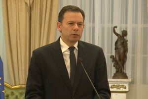 Luís Montenegro decreta três dias de luto nacional na sequência da morte do Papa Francisco