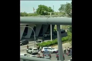 Vídeo da estrada cortada no acesso ao aeropor por causa do apagão.mp4