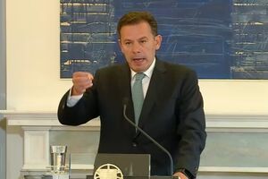 Luís Montenegro vai criar comissão independente e pedir uma auditoria à UE para apurar as origens do apagão