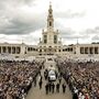 Em Portugal por Nossa Senhora de Fátima e pelos jovens