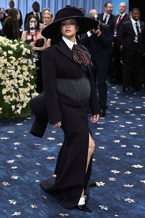 Rihanna Met Gala