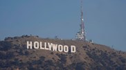 <![CDATA[ Trump anuncia taxas de 100% sobre filmes produzidos no estrangeiro ]]>