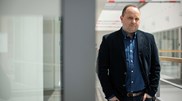 <![CDATA[ Germano Almeida: “Já estamos no tsunami. Nos EUA, a democracia  está sob ataque”   ]]>
