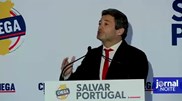 <![CDATA[ André Ventura sente-se mal durante comício em Tavira e é levado de ambulância ]]>
