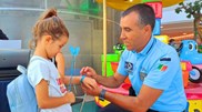 <![CDATA[ Programa da PSP atribuiu 623.197 pulseiras para detetar crianças perdidas ]]>