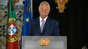 <![CDATA[ Marcelo Rebelo de Sousa apela ao voto e diz que não votar é "meter a cabeça na areia" ]]>