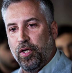 Pedro Nuno suspende mandato antes da votação do Orçamento do Estado para 2026