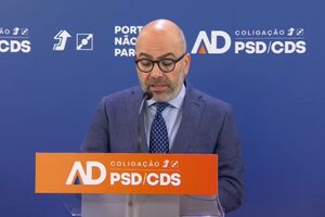 Miguel Pinto Luz diz que portugueses precisam de um sistema de comunicações viável