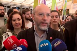 Rui Tavares acusa Luís Montenegro de dar prioridade aos interesses pessoais 