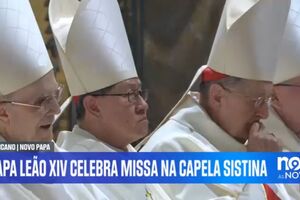 Papa Leão XIV celebra primeira missa