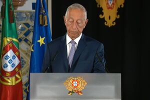 Marcelo Rebelo de Sousa apela ao voto e diz que não votar é "meter a cabeça na areia"