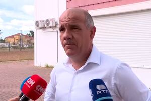 Legislativas 2025: Paulo Raimundo vota na Moita e destaca importância da participação popular