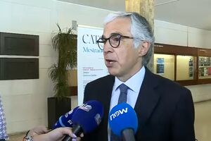 Aguiar-Branco apela ao respeito pela vontade dos portugueses em matéria de estabilidade