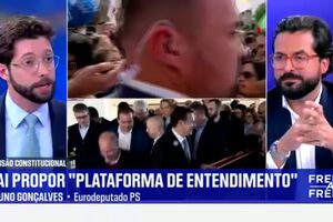Revisão constitucional: PSD garante ser um partido aberto ao diálogo”. PS diz ser "um perigo para todos"