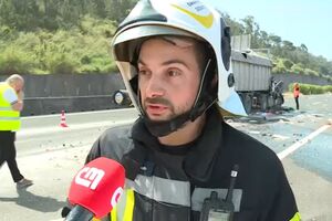 Acidente com autocarro escolar em Alcobaça: Comandante dos bombeiros assegura que todas as vítimas já foram transportadas para unidade hospitalar 