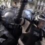 Reformados e polícia voltam a envolver-se em confrontos na Argentina