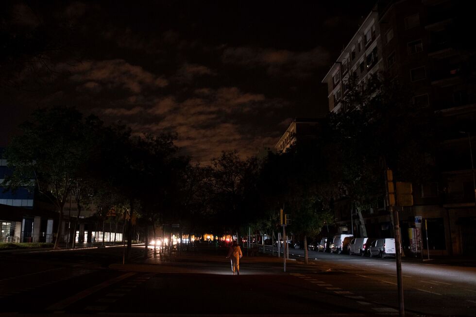 Apagão, flotilha e tarefeiro são finalistas da Palavra do Ano 2025