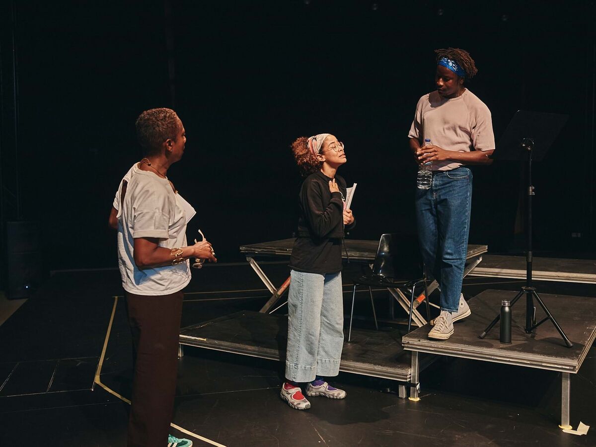 "Reparations Baby!": o racismo e o humor de Marco Mendonça