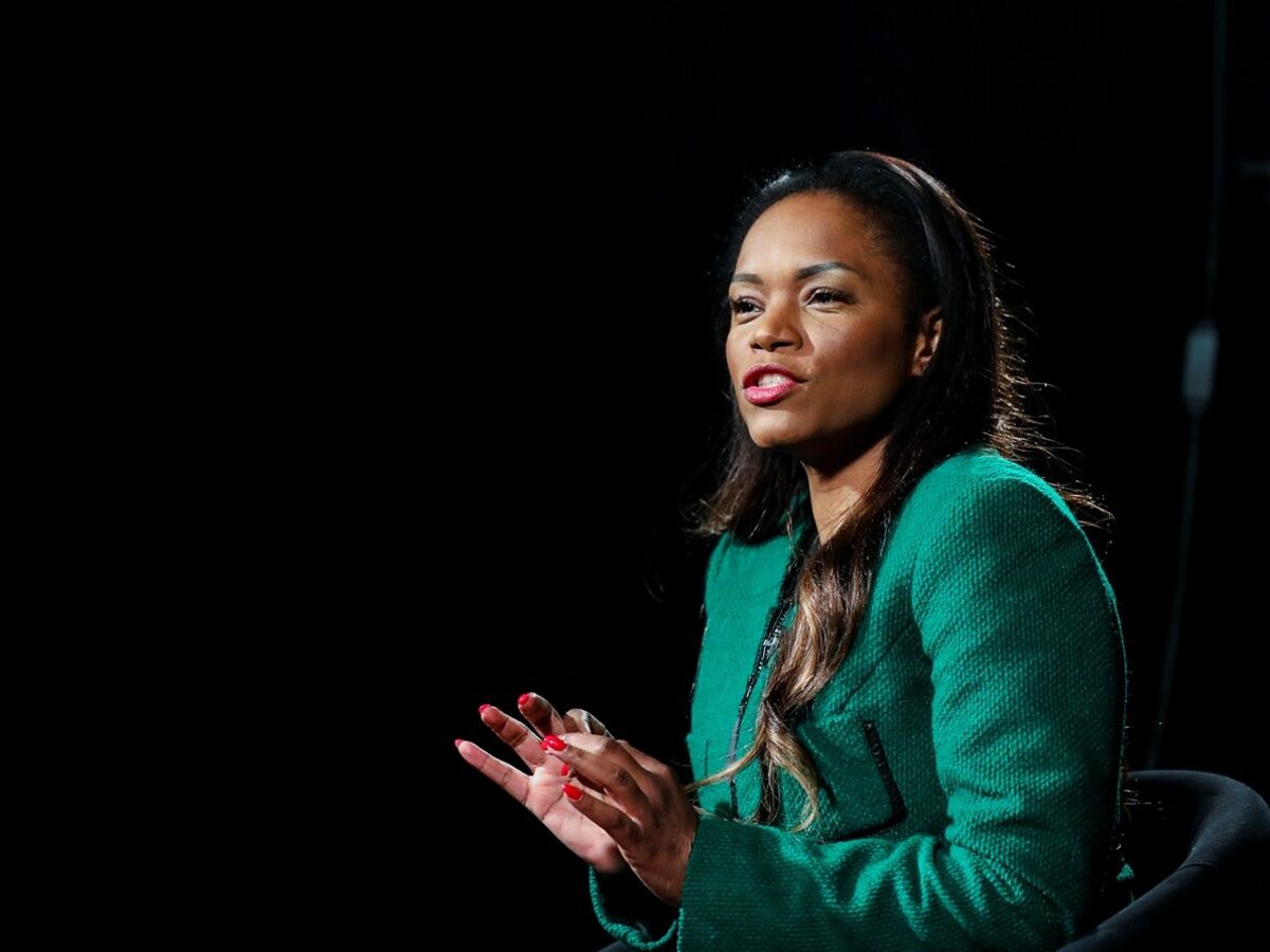 A guerra entre o comandante e a sua boss, Tchizé