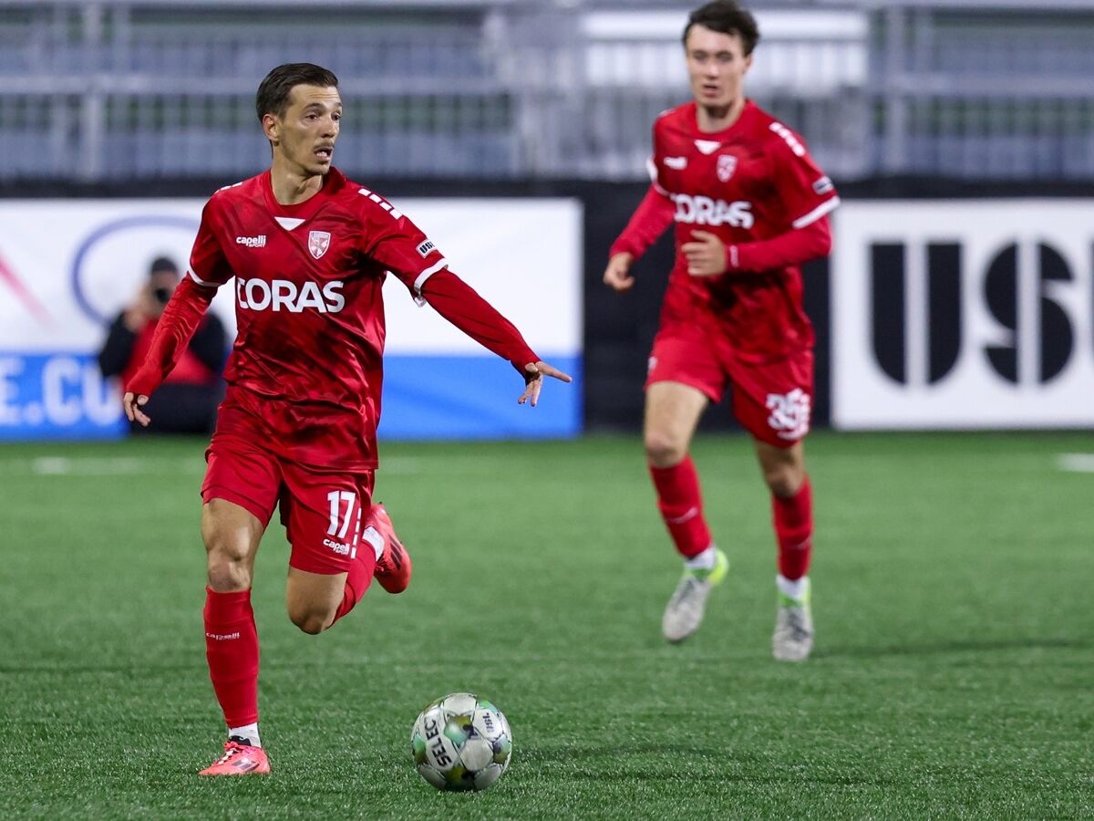 Pedro Santos: "O meu filho pressionou-me a pedir a camisola a Messi"